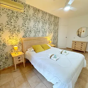  Apartamento 797 Rentals- Precioso Piso Con Vistas Al Jardin En Benalbeach